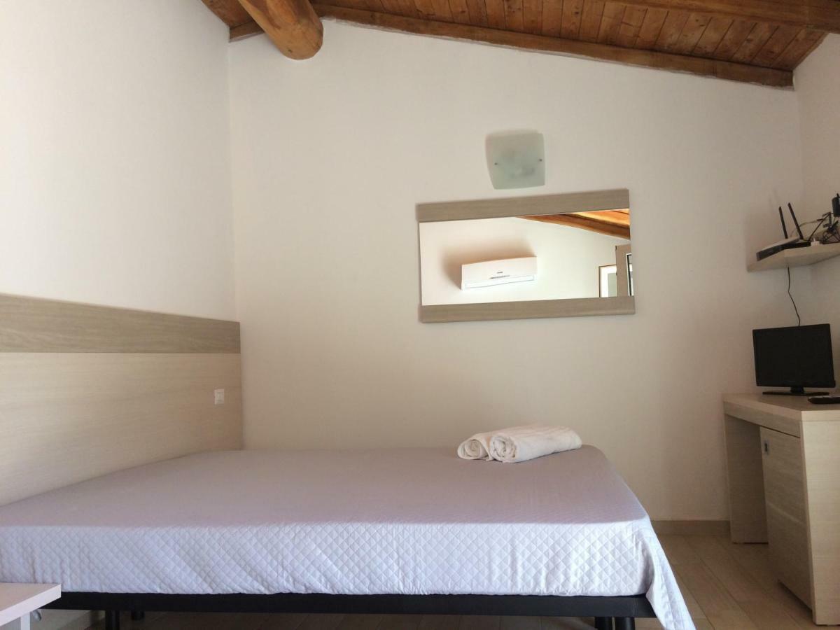Sole&Sale Bed & Breakfast Сан Теодоро Екстериор снимка