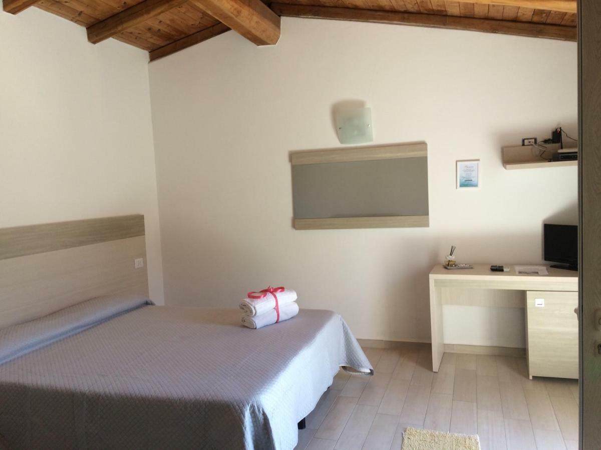 Sole&Sale Bed & Breakfast Сан Теодоро Екстериор снимка